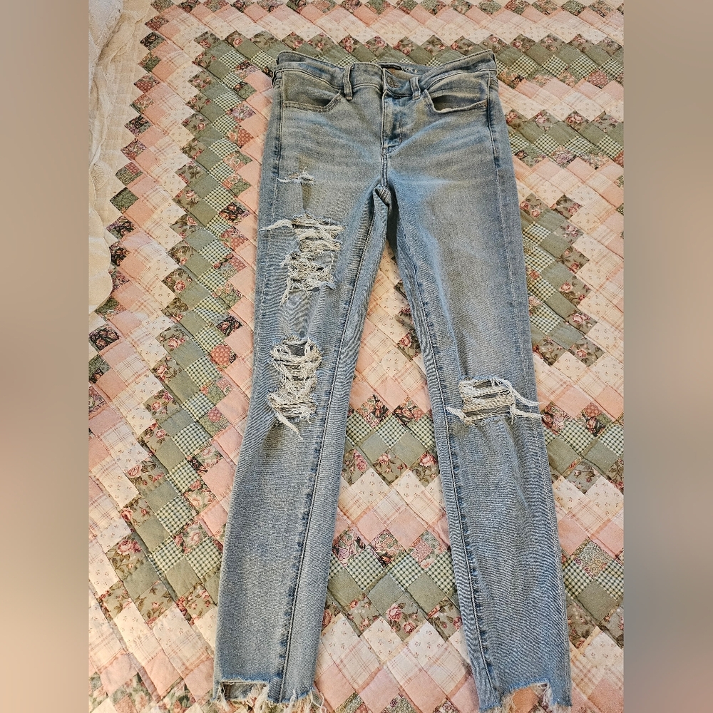 American Eagle Outfitters -Next Level Stretch- Distressed Skinny Jeans